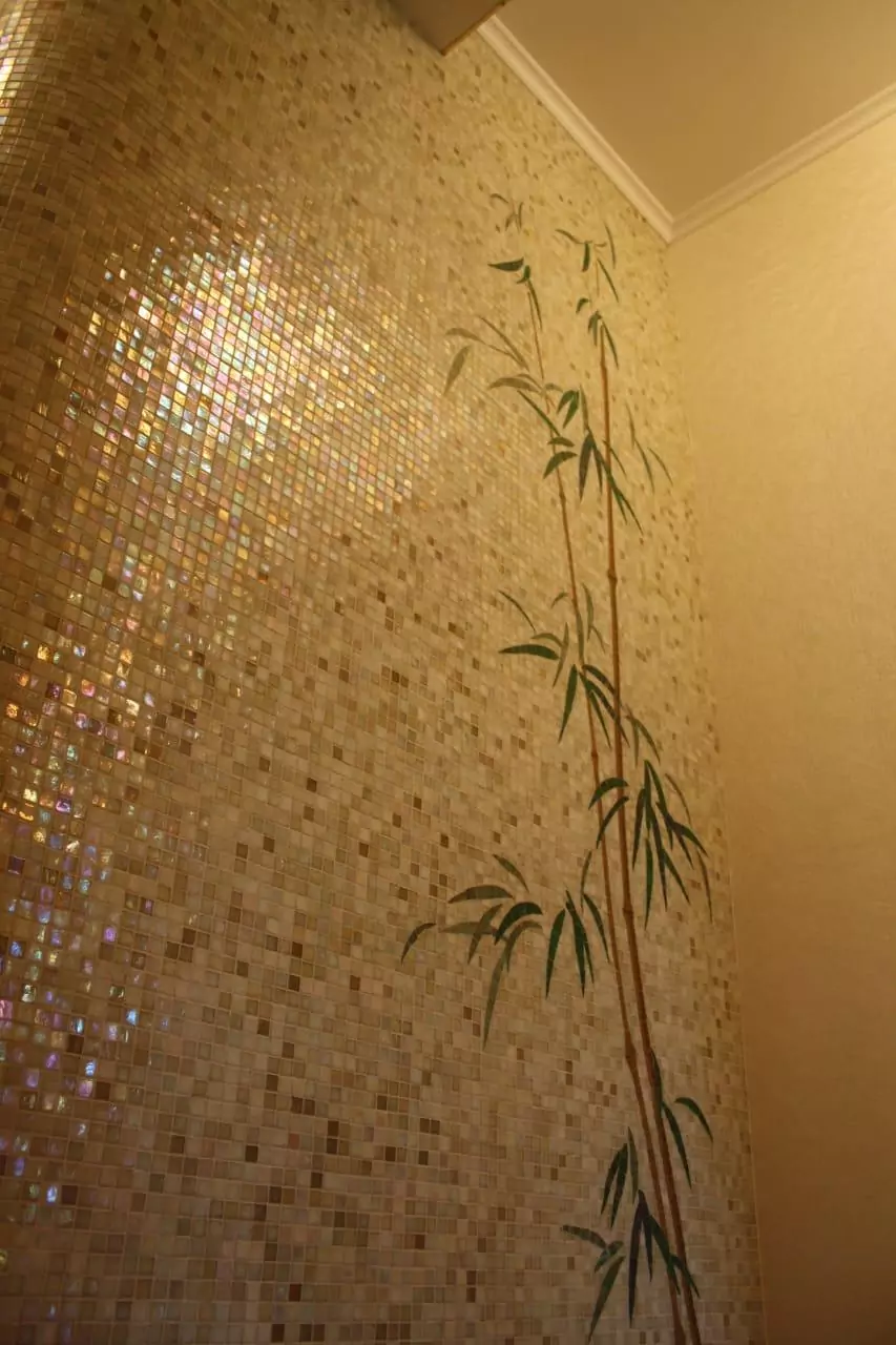 Мозаичные работы- Мозаика на стене в коридоре